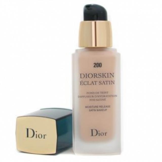 CHRISTIAN DIOR MAKE UP ECLAT SATIN 200 Light Beige